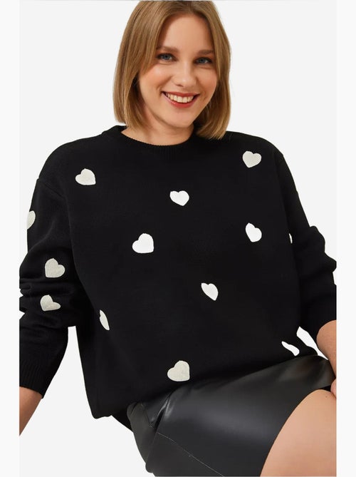 Pull en maille brodé cœur lucci - Kiabi Pull en maille brodé cœur lucci - Kiabi