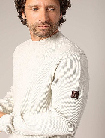 Pull en maille côtelé
'Deeluxe'