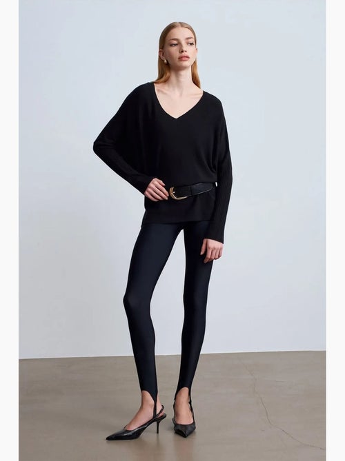 Pull en maille côtelée à col v pour femme dilvin - Kiabi Pull en maille côtelée à col v pour femme dilvin - Kiabi