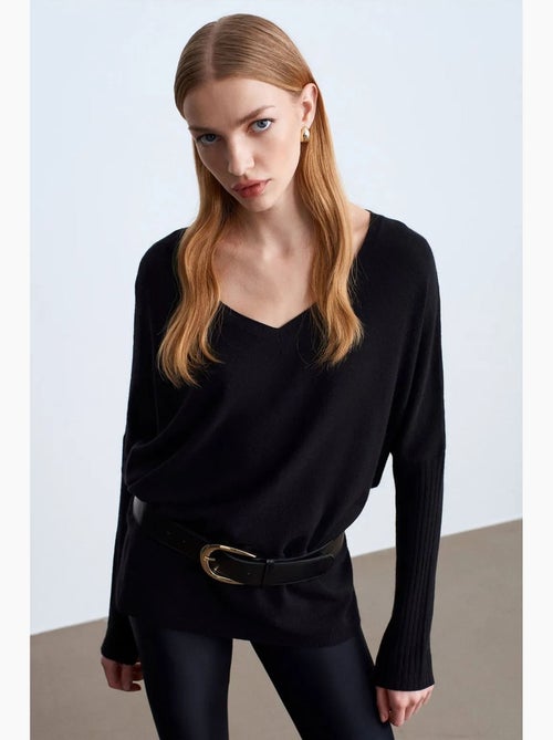 Pull en maille côtelée à col v pour femme dilvin - Kiabi Pull en maille côtelée à col v pour femme dilvin - Kiabi