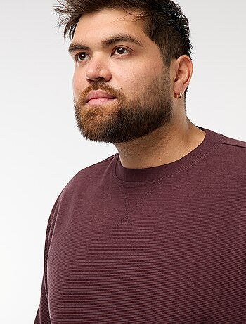 Pull en maille côtelée et col rond