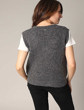 Pull en maille côtelée sans manches
'Deeluxe'