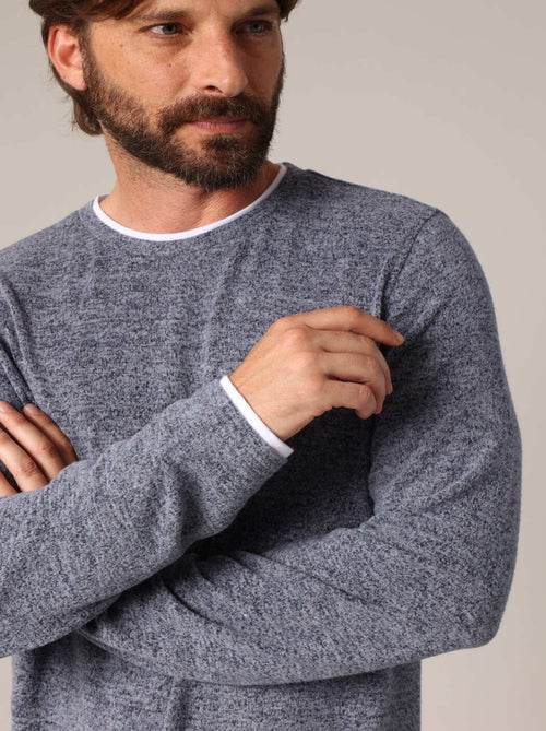 Pull en maille douce avec col rond contrasté et finitions soignées 'Deeluxe' - Kiabi