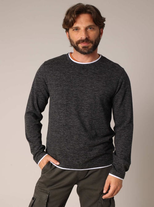 Pull en maille douce avec col rond contrasté et finitions soignées 'Deeluxe' - Kiabi