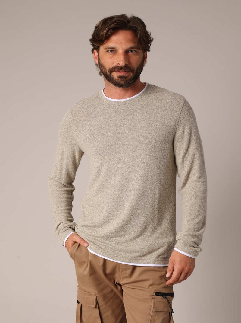 Pull en maille douce avec col rond contrasté et finitions soignées 'Deeluxe' Gris taupe - Kiabi