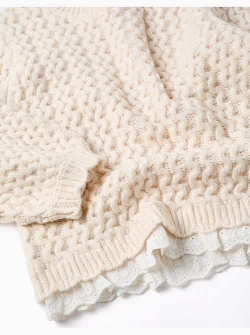 Pull en maille épaisse avec broderie anglaise - Kiabi Pull en maille épaisse avec broderie anglaise - Kiabi
