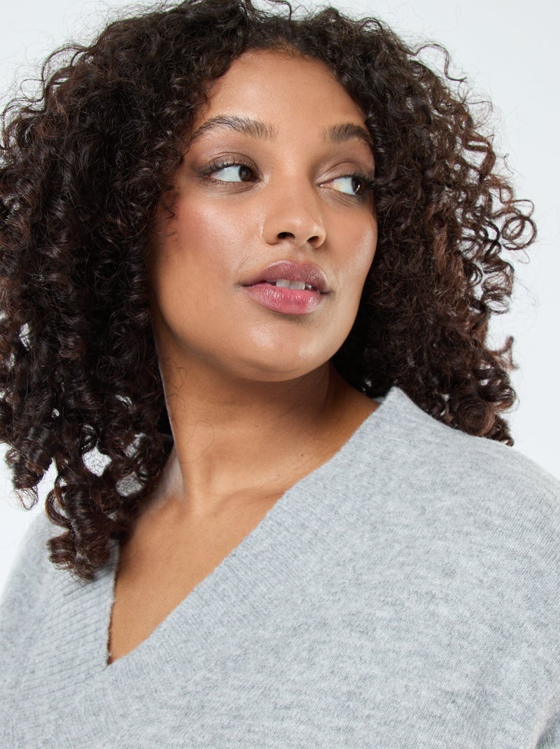 Pull en maille épaisse avec col V Gris - Kiabi