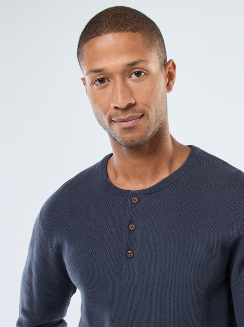 Pull en maille fantaisie à col rond boutonné - Kiabi