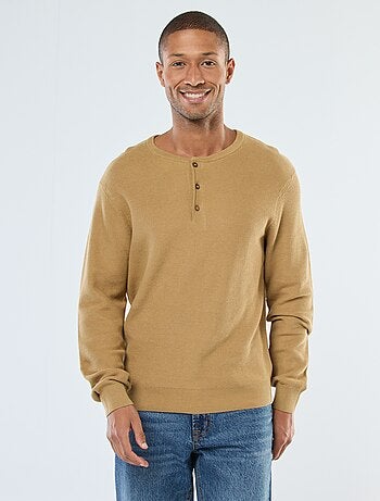 Pull en maille fantaisie à col rond boutonné