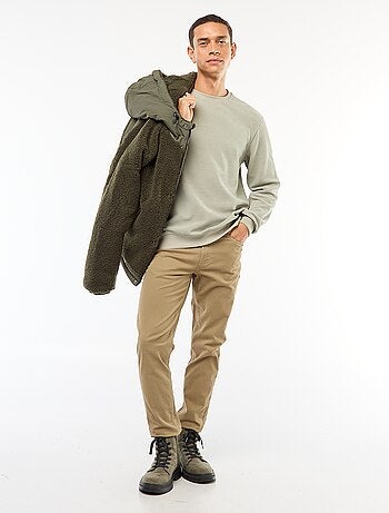 Pull en maille fantaisie coupe regular