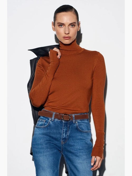 Pull en maille femme à col roulé et boutons dilvin - Kiabi Pull en maille femme à col roulé et boutons dilvin - Kiabi