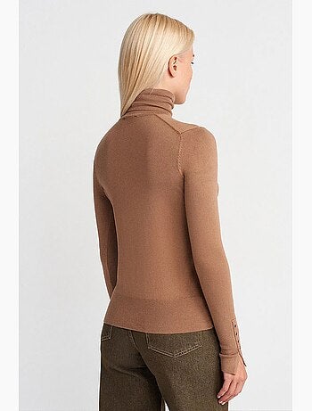 Pull en maille femme à col roulé et boutons dilvin
