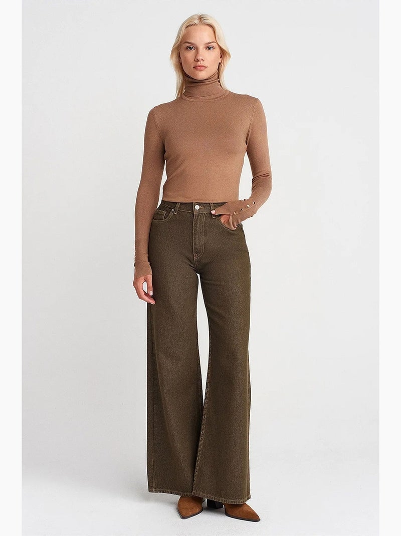 Pull en maille femme à col roulé et boutons dilvin Taupe - Kiabi