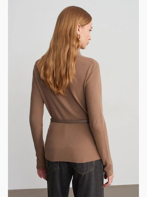 Pull en maille femme à col roulé et ceinture dilvin - Kiabi Pull en maille femme à col roulé et ceinture dilvin - Kiabi