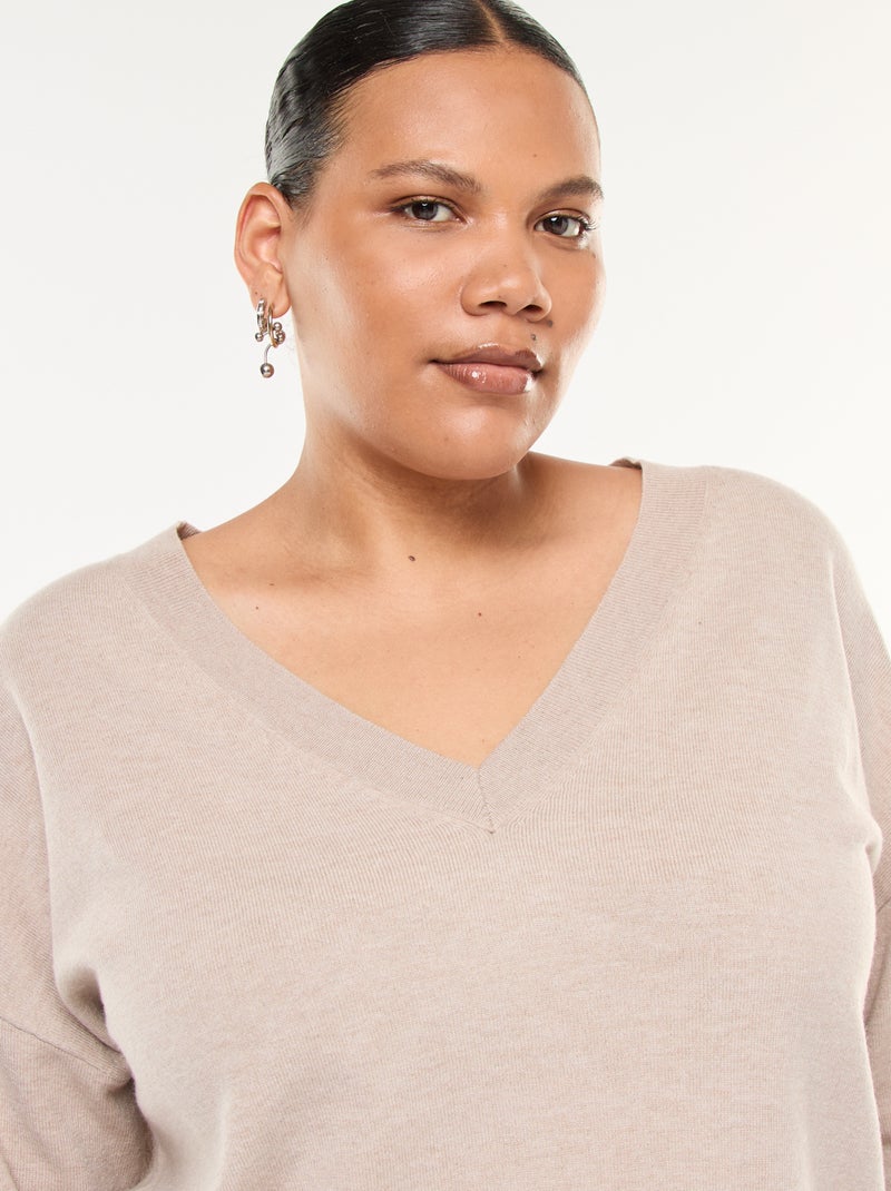 Pull en maille fine avec col V Beige - Kiabi