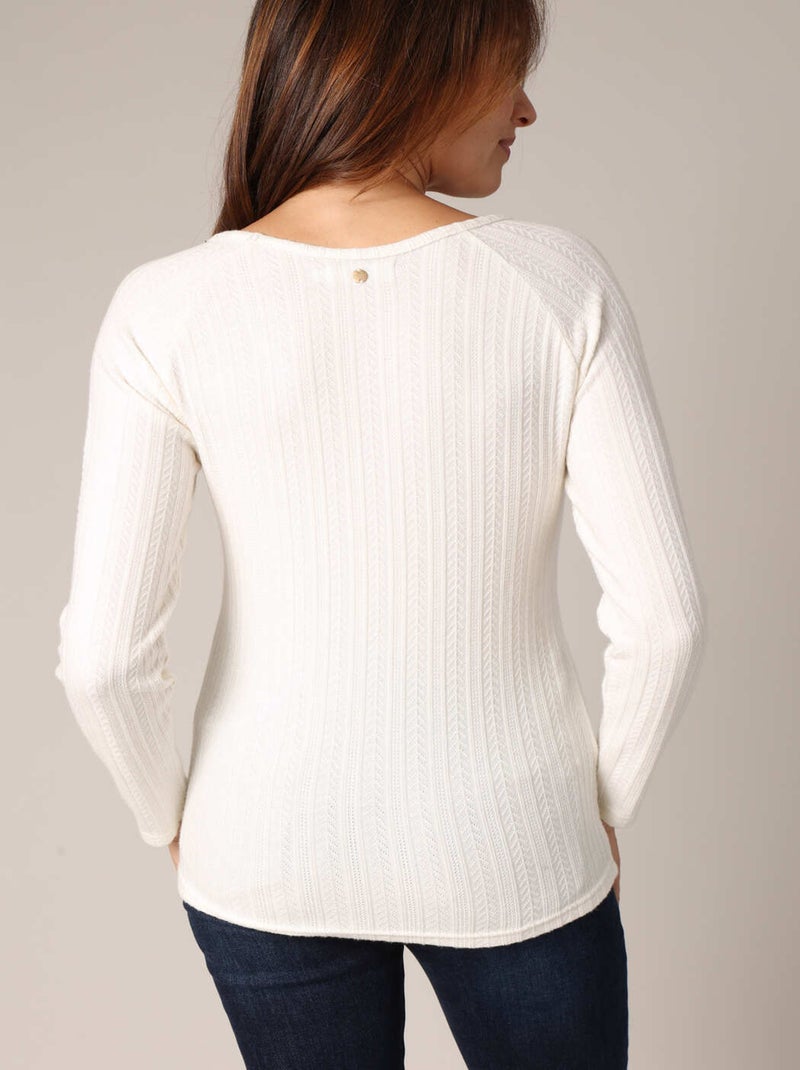 Pull en maille fine côtelée, col en V, manches longues et coupe ajustée
 'Deeluxe' Beige argile - Kiabi
