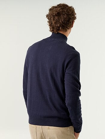 Pull en maille fine jauge avec col camionneur