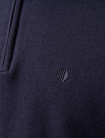 Pull en maille fine jauge avec col camionneur