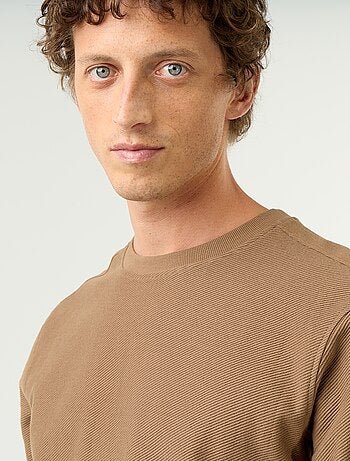 Pull en maille fine jauge côtelée