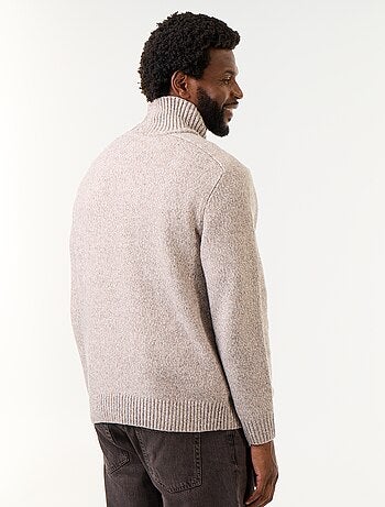 Pull en maille grosse jauge à col montant