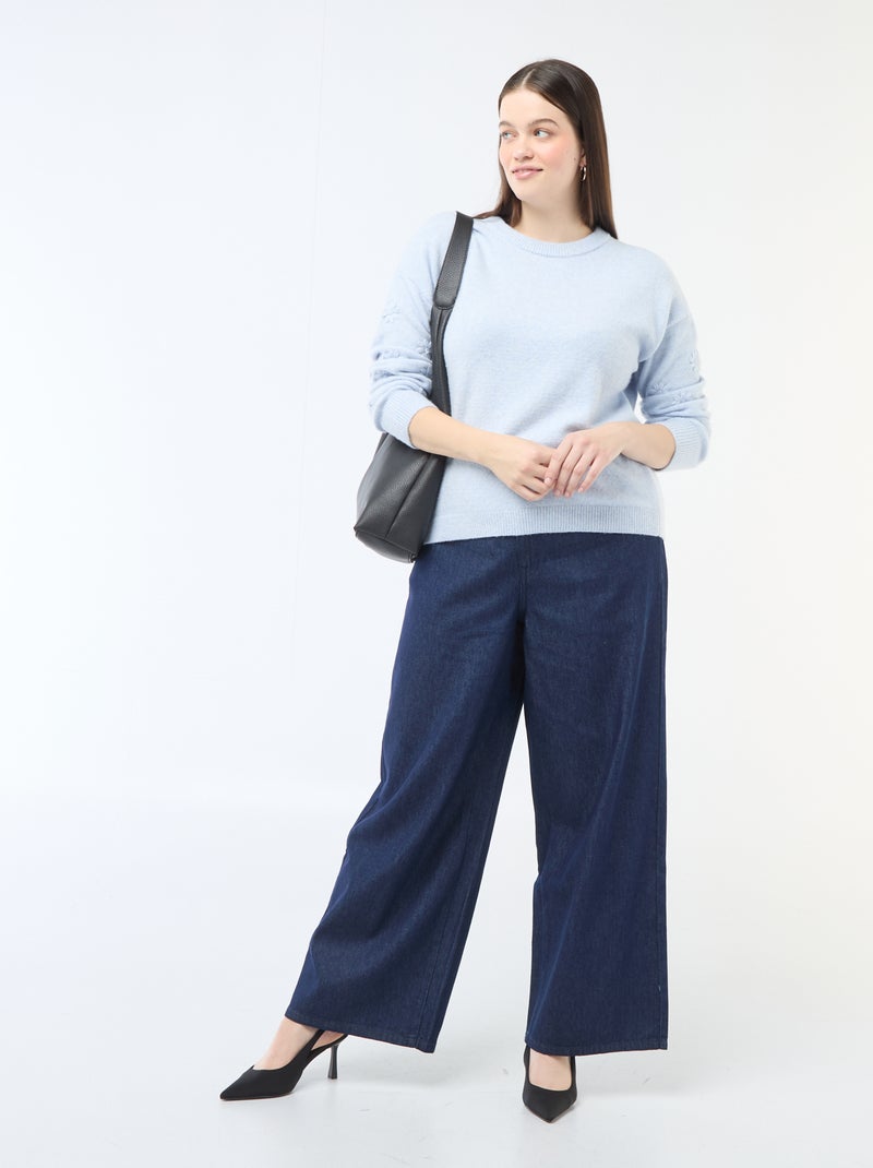 Pull en maille grosse jauge à manches longues avec broderies fleurs Bleu - Kiabi