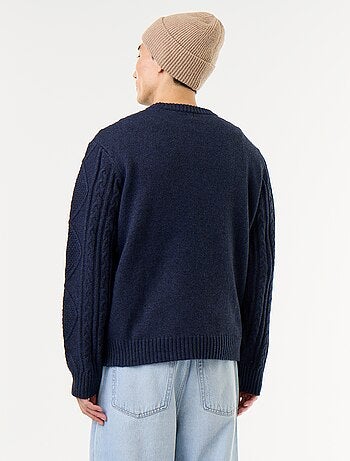 Pull en maille grosse jauge avec torsades