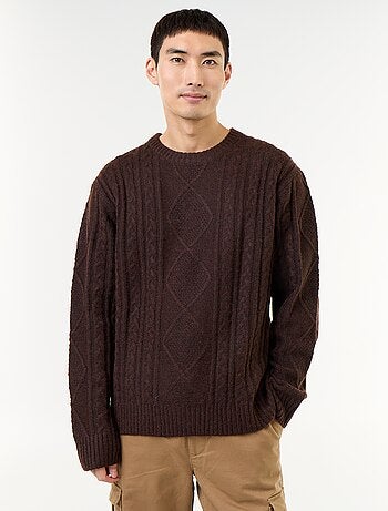 Pull en maille grosse jauge avec torsades