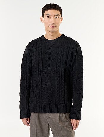 Pull en maille grosse jauge avec torsades