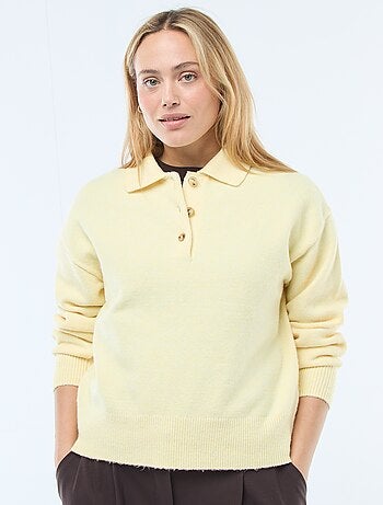 Pull en maille grosse jauge avec un col polo