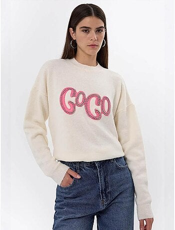 Pull en maille orné de pierres