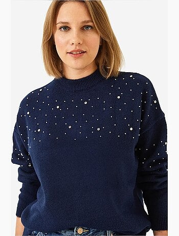 Pull en maille orné de pierres lucci