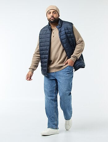 Pull en maille piquée avec col rond boutonné