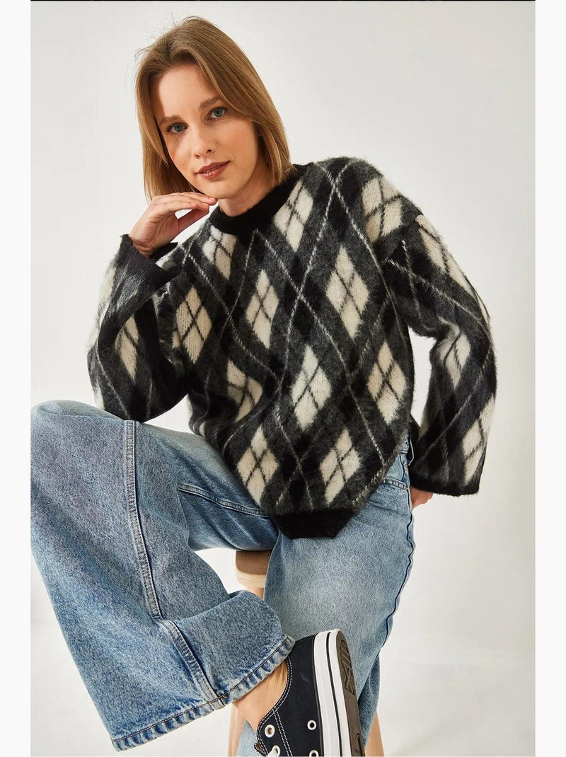 Pull en maille polaire fendue à motif losanges lucci Noir - Kiabi