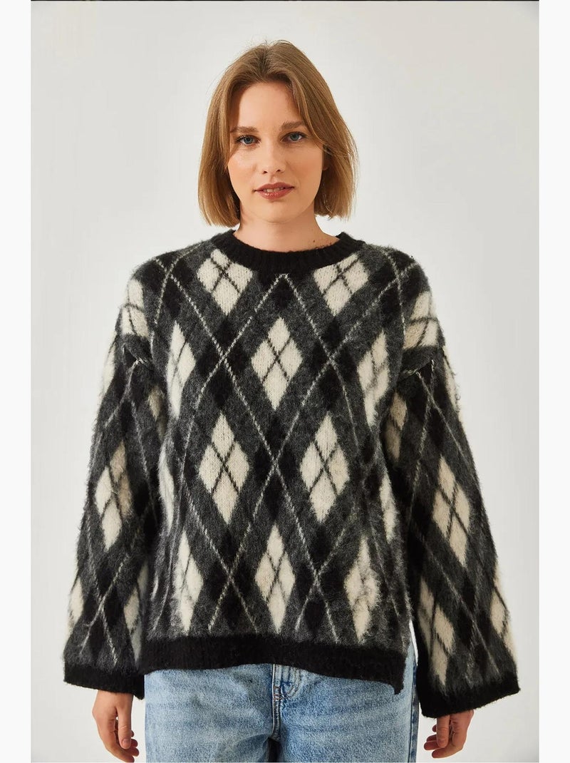 Pull en maille polaire fendue à motif losanges lucci Noir - Kiabi