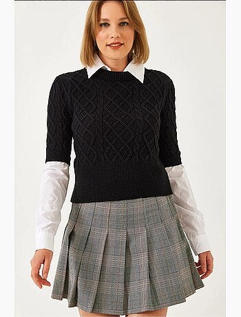 Pull en maille torsadée à détails chemise lucci