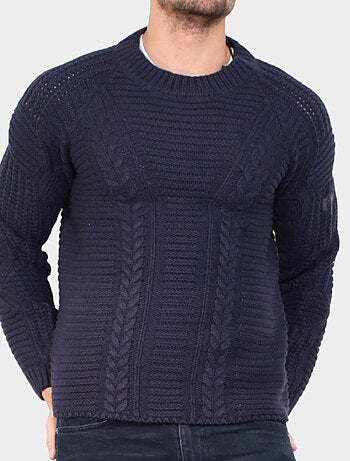 Pull en maille torsadée