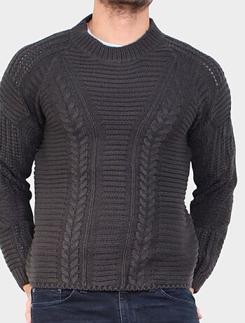Pull en maille torsadée