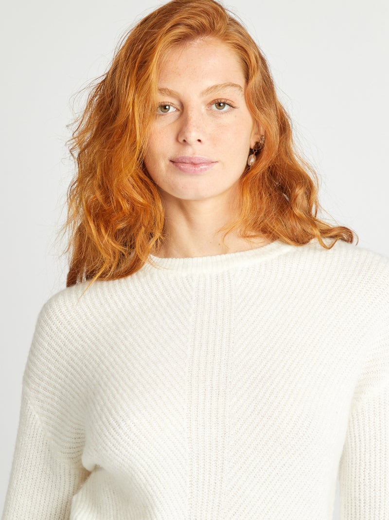 Pull en matière côtelée fantaisies blanc - Kiabi