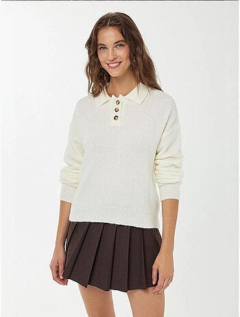 Pull en tricot à col boutonné