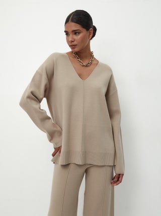 Pull en tricot à col en V
