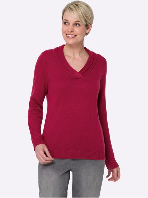 Pull en tricot à col v avec bords-côtes aux manches et ourlet - taille standard - moda vilona - Kiabi Pull en tricot à col v avec bords-côtes aux manches et ourlet - taille standard - moda vilona - Kiabi