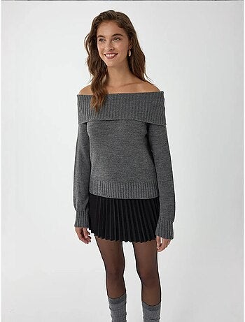 Pull en tricot à épaules dénudées