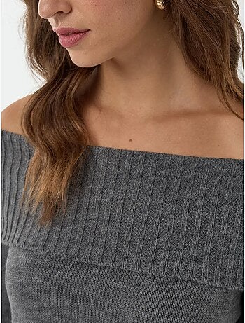 Pull en tricot à épaules dénudées
