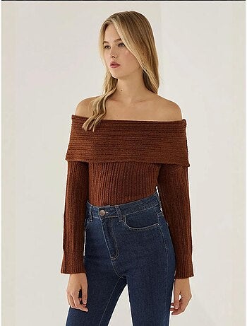 Pull en tricot à épaules dénudées