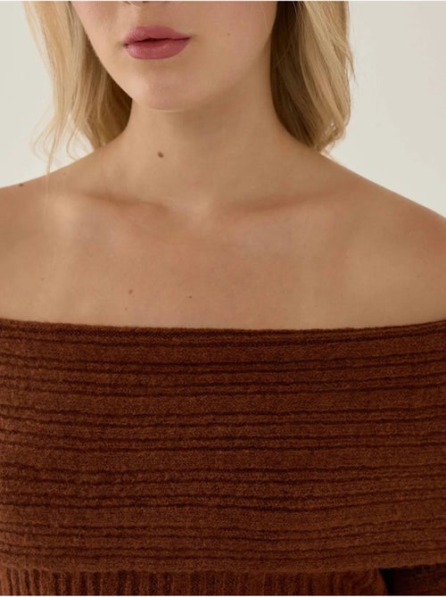 Pull en tricot à épaules dénudées - Kiabi