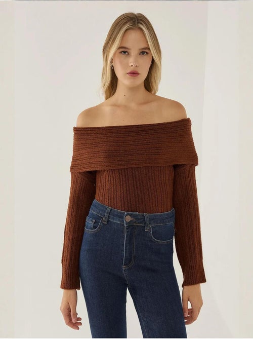 Pull en tricot à épaules dénudées - Kiabi