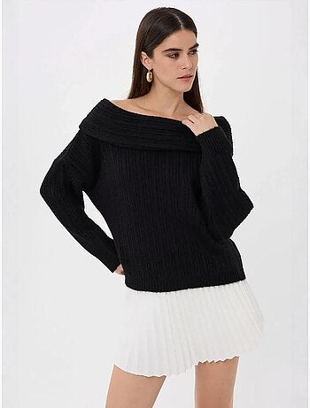 Pull en tricot à épaules dénudées