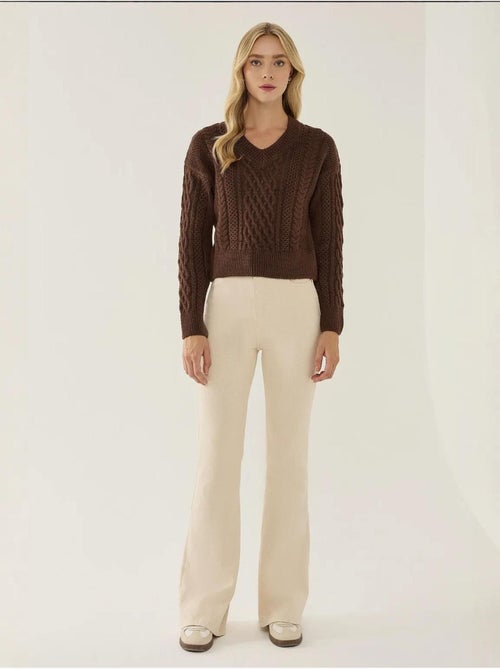 Pull en tricot à tresses et col en v hiccup - Kiabi Pull en tricot à tresses et col en v hiccup - Kiabi