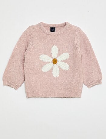 Pull en tricot avec broderie