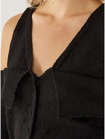 Pull en tricot découpé